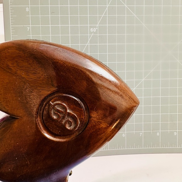 Vintage Heart Shaped Wood Trinket Box with Monogram P - Picture 11 of 12